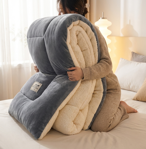 Dual‑Layer Comfort Quilt